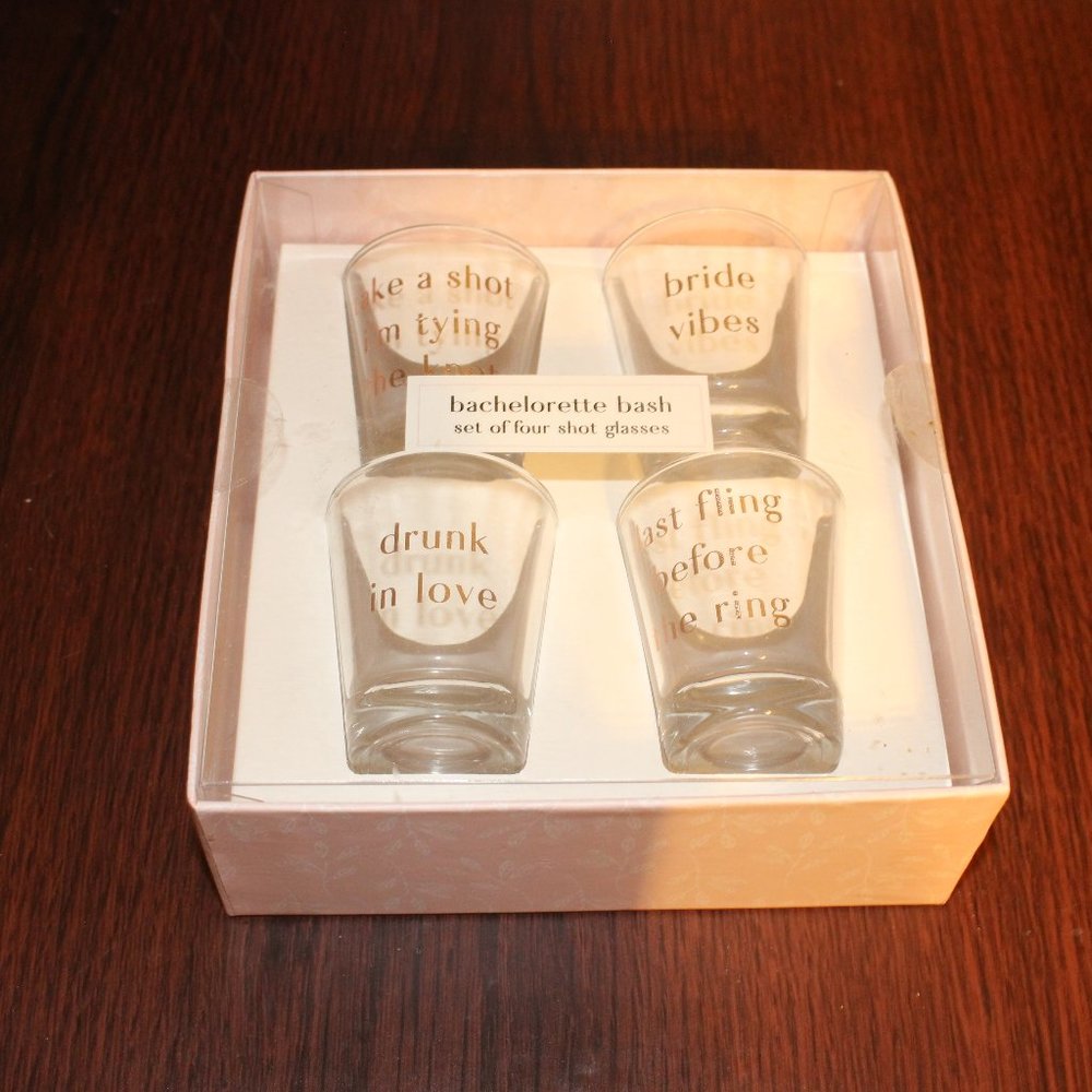 NIB Alliteration Bridal Shot Glasses Set 4